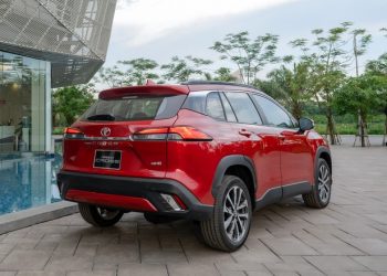 Toyota Corolla Cross ra mắt Việt Nam, giá cao nhất hơn 900 triệu đồng