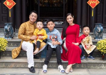 Tan chảy trước hình ảnh đẹp như soái ca của con trai Kiwi Ngô Mai Trang