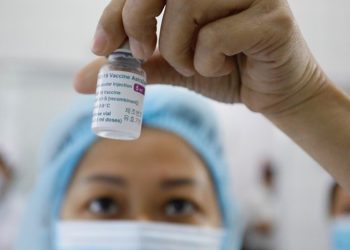 Phó thủ tướng yêu cầu Bộ Y tế trình phương án mua vaccine