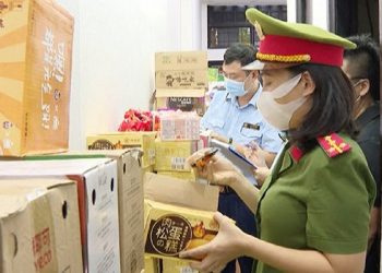 Thanh Hóa: Thu giữ số lượng lớn bánh kẹo không rõ nguồn gốc