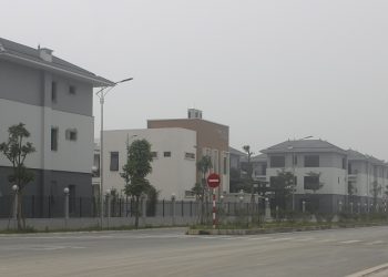 Bán nhà liền kề, căn hộ cao cấp cắt lỗ để nhà đầu tư thu hồi vốn