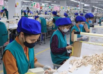 Chính phủ ban hành Chỉ thị phục hồi sản xuất tại các khu vực sản xuất công nghiệp