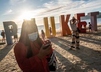 Rủi ro và hy vọng ngành du lịch châu Á khi mở cửa trở lại