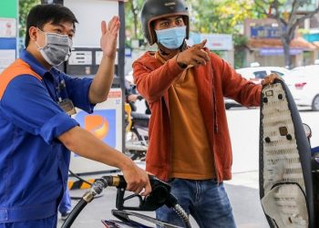 Giá xăng tăng mạnh sau 2 lần giảm giá liên tiếp