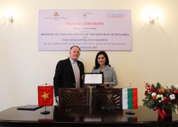 Ký kết Thỏa thuận tài trợ thực hiện dự án Nâng niu Sự sống