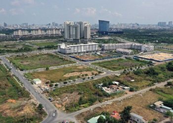 Sau vụ bỏ cọc ở Thủ Thiêm: Luật còn khe hở để doanh nghiệp lách