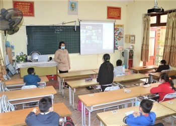 Nhiều địa phương tạm dừng dạy học trực tiếp vì F0 tăng nhanh