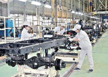 Việt Nam nỗ lực giảm bớt sự phụ thuộc vào nguyên liệu thô