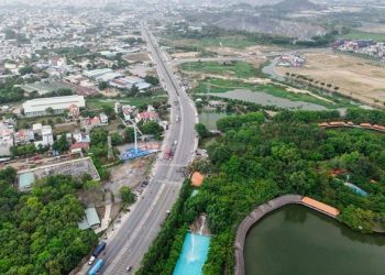 Tiền nước ngoài đổ vào bất động sản tăng mạnh