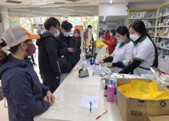 Nhiều loại thuốc hô hấp “cháy hàng”, còn Molnupiravir bán tràn lan