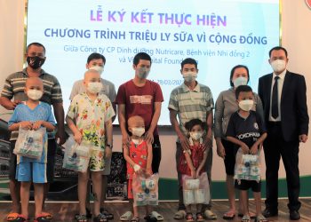 Dành gần 3,5 tỷ đồng cho chương trình “Triệu ly sữa vì cộng đồng”