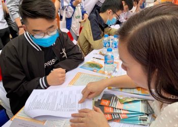 Tuyển sinh đại học 2022 và nỗi lo tăng học phí