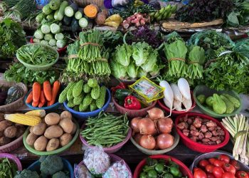 Tiêu dùng trong tuần (từ 20-26/6/2022): Giá xăng dầu, thực phẩm đồng loạt tăng mạnh