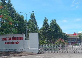 Kiên Giang: Bí thư Huyện ủy, Chủ tịch UBND huyện Tân Hiệp bị ‘tố’ khai gian tuổi