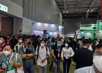 Khai mạc Triển lãm Y tế Quốc tế lần thứ 17:  kết nối doanh  nghiệp trong nước và quốc tế