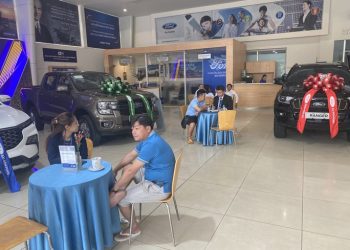 Sức mua tăng đột biến, ôtô lại “cháy” hàng