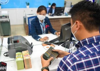 Lãi suất tiền gửi tăng vọt, chạm mốc 9,5%/năm