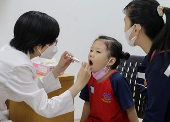 TP. HCM: Thăm khám và điều trị cho 1.000 trẻ em có hoàn cảnh khó khăn bị ảnh ảnh hưởng do dịch covid-19