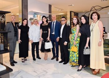 Doanh nhân Thủy Tiên hội ngộ cùng NTK Công Trí tại sự kiện của “ông trùm” nội thất Dương Quốc Nam