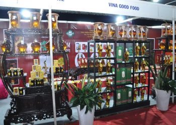 Lễ hội kỷ niệm 20 năm thành lập và phát triển quận Tân Phú, kỷ niệm 50 năm phát triển Sâm Ngọc Linh