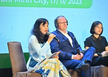 Phát triển Logistics xanh hướng tới chuỗi cung ứng bền vững cho sản phẩm nông sản và dược phẩm xuất nhập khẩu