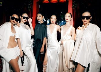 Dàn “chân dài” nóng bỏng hết cỡ đằng sau cánh gà show Công Trí