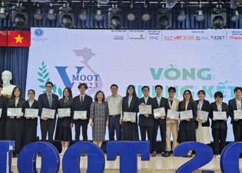 Quán quân cuộc thi VMoot 2023 gọi tên Đại học Luật Hà Nội