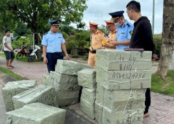 Quảng Ninh: Tiêu hủy 11.200 chiếc bugi giả mạo nhãn hiệu NGK