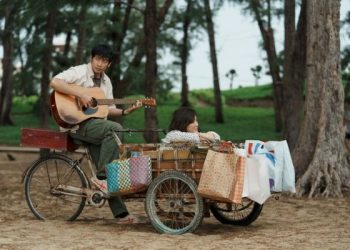 Hồng Đào, Tuấn Trần cảm động với câu chuyện tình người trong phim “Mang mẹ đi bỏ”