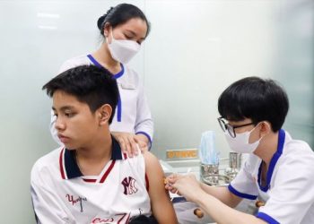 Người dân chủ động tiêm vaccine phòng bệnh sốt xuất huyết