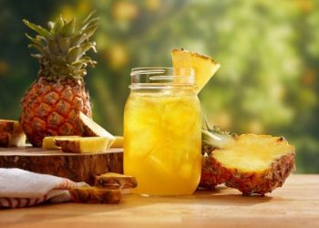 Lí do bạn nên thường xuyên uống nước ép dứa gừng?