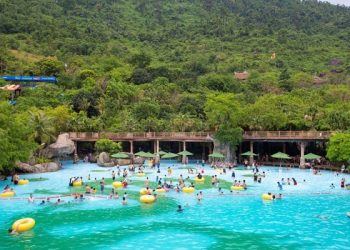 Mùa hè trốn nóng, rủ nhau đi Núi Thần Tài, Đà Nẵng