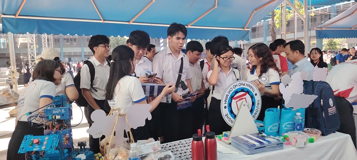 Ngày hội hướng nghiệp, tuyển sinh 2026: giúp học sinh chủ động lựa chọn ngành nghề phù hợp với năng lực và sở thích cá nhân