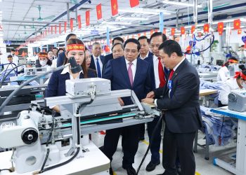 Dệt may Việt Nam trước phép thử chuỗi cung ứng: Tái cấu trúc để vượt “bão”