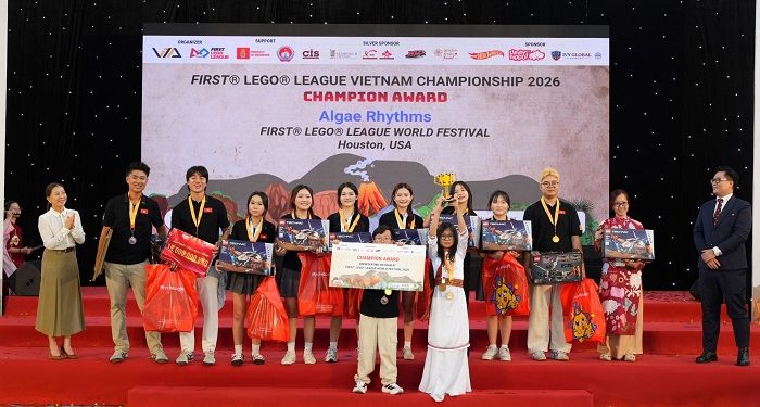 Hơn 2.000 thí sinh tranh tài lộ diện các đội tuyển Việt Nam bước ra đấu trường FIRST® Quốc Tế