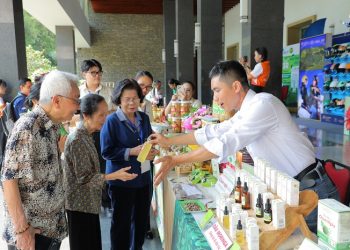 Từ niềm tin người tiêu dùng đến bài toán chiếm lĩnh thị trường của hàng Việt