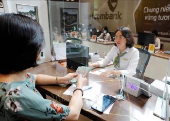 Lãi suất chứng chỉ tiền gửi đi xuống