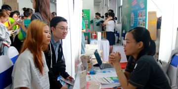 Đào tạo cái doanh nghiệp cần, cung ứng cái thị trường thiếu